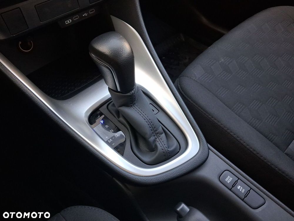 Toyota Yaris 1.5 Comfort CVT - 24