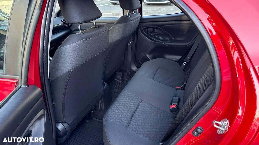 Toyota Yaris 1.5 L Dynamic - 30