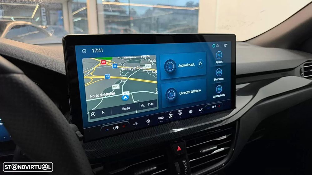 Ford Focus 1.0 EcoBoost MHEV ST-Line - 26