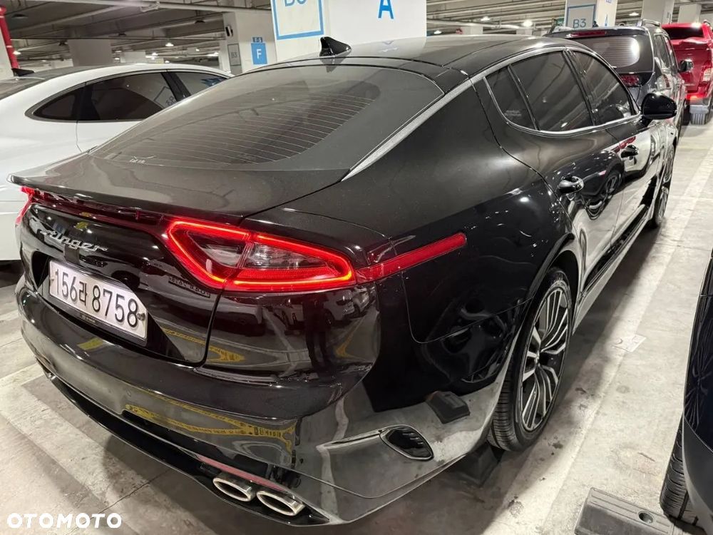 Kia Stinger - 5