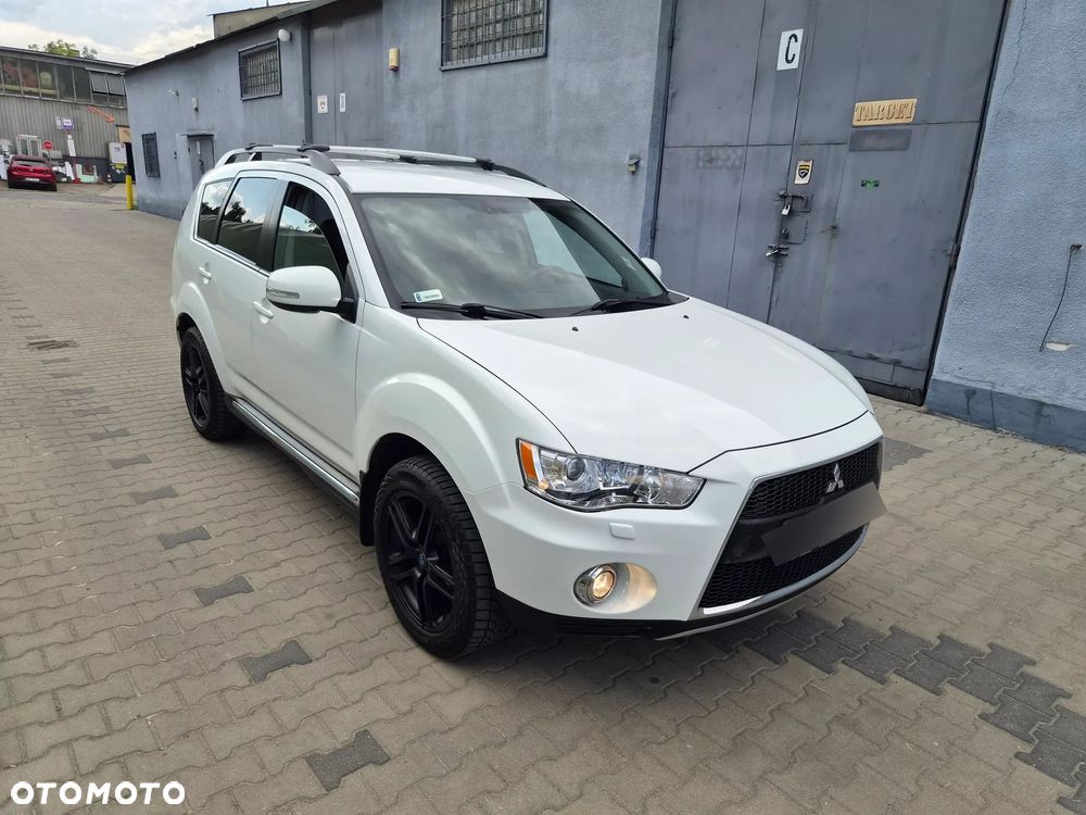 Mitsubishi Outlander 2.2 DI-D 4WD TC-SST Intense - 10