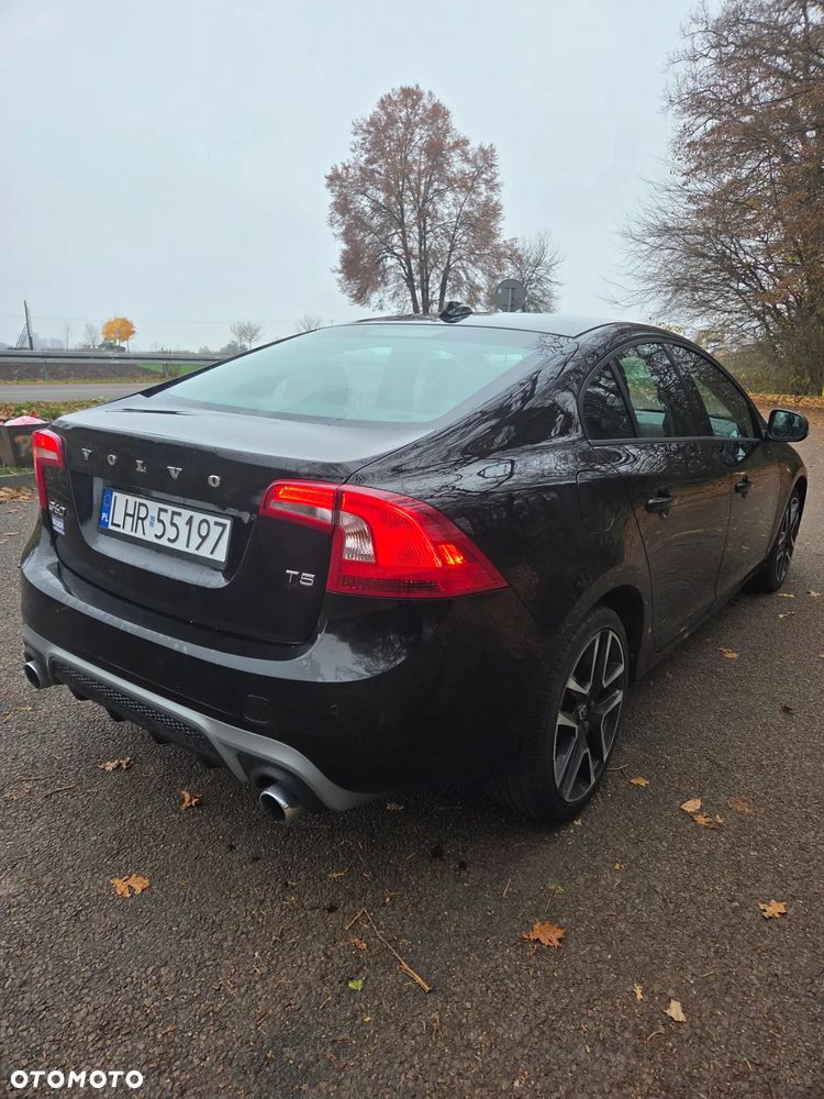 Volvo S60 T5 Geartronic RDesign - 3