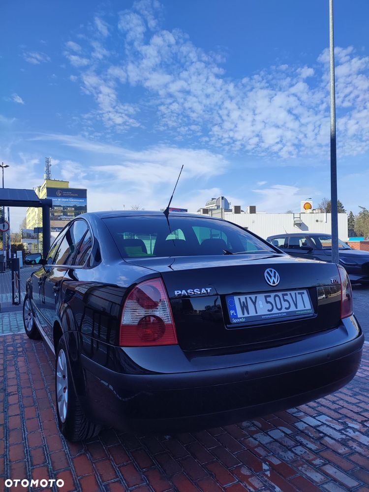 Volkswagen Passat - 2