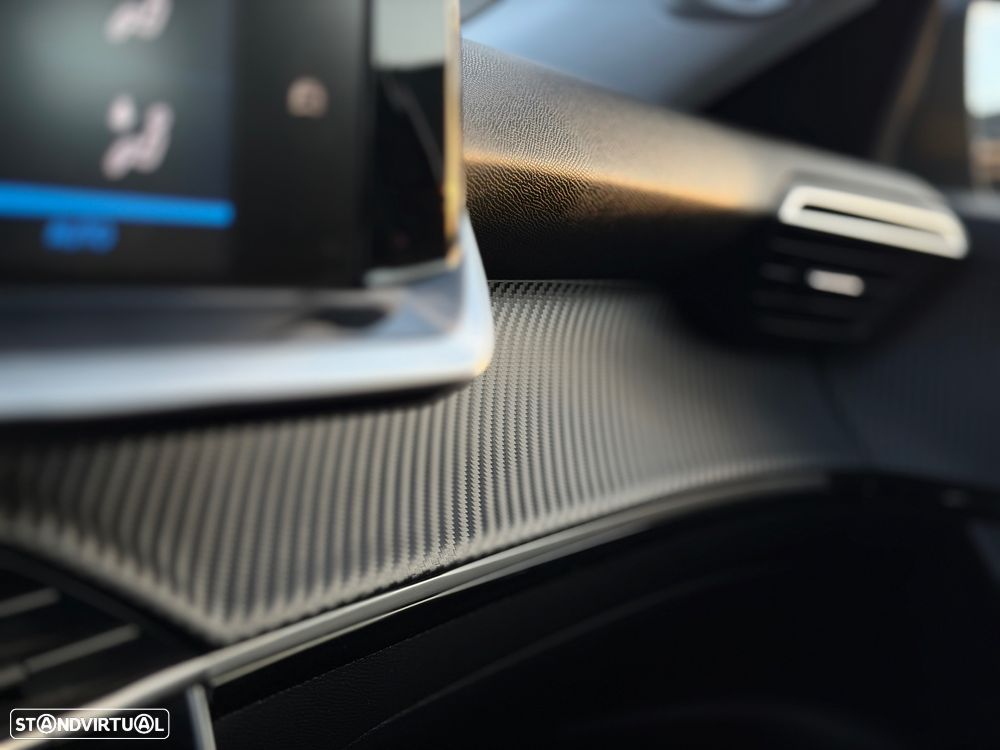 Peugeot 2008 BlueHDi 110 Active Pack - 28