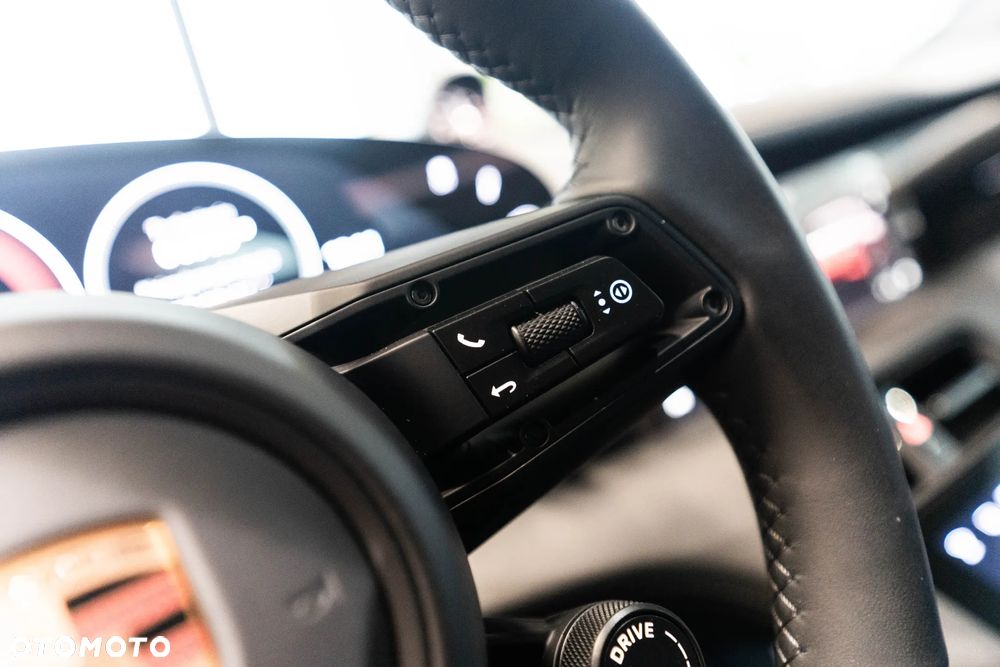 Porsche Taycan 105kWh 4 Black Edition - 19