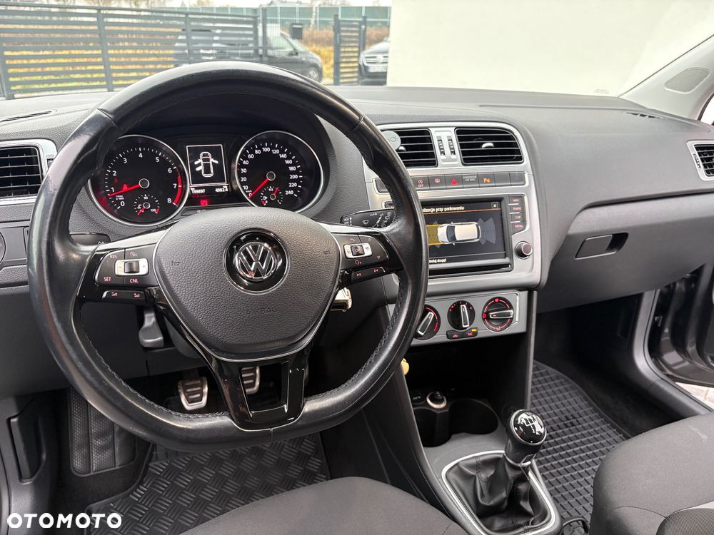 Volkswagen Polo 1.2 TSI Blue Motion Technology Allstar - 9
