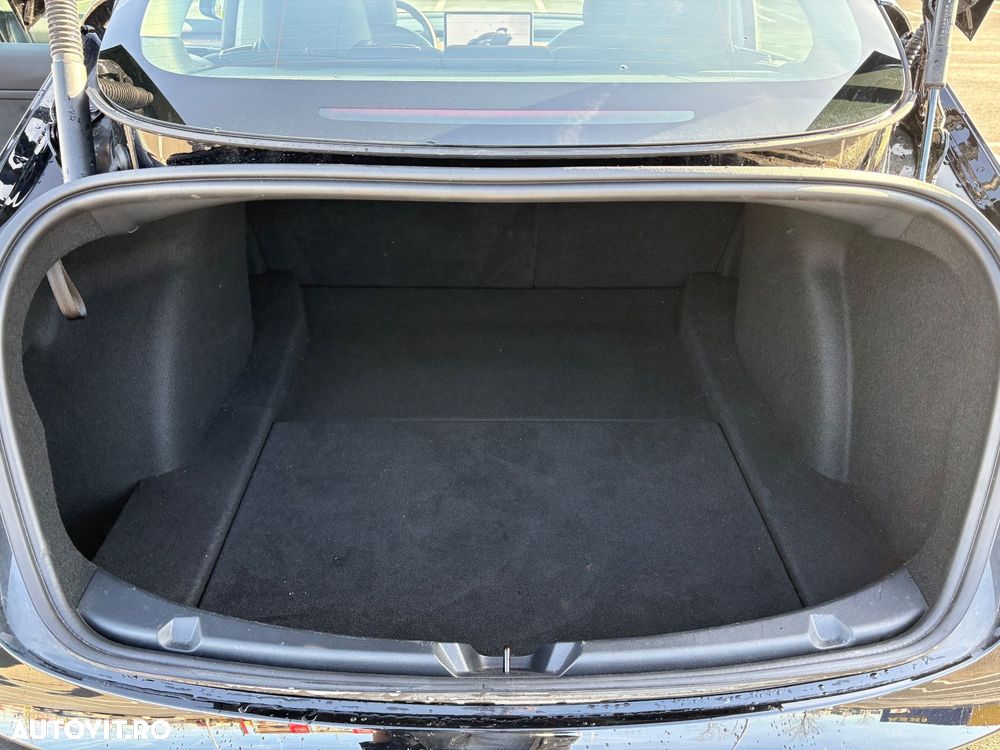 TESLA Model 3 2022 — imagine 14