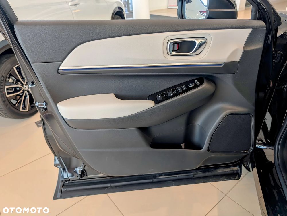 Honda e:NY1 - 13