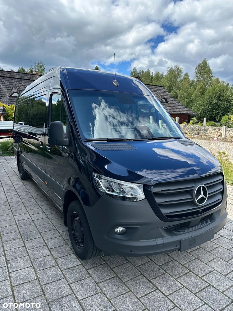 Mercedes-Benz Sprinter - 4