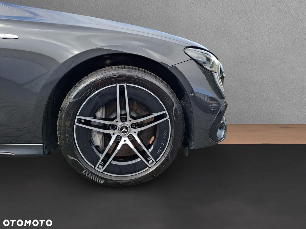 Mercedes-Benz Klasa E - 17