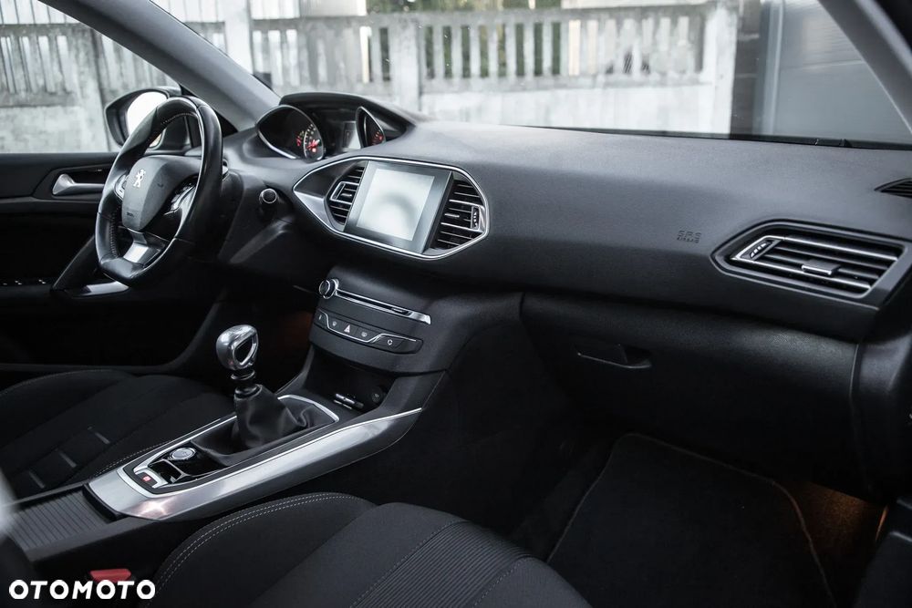 Peugeot 308 SW BlueHDi 150 Stop & Start Active - 24