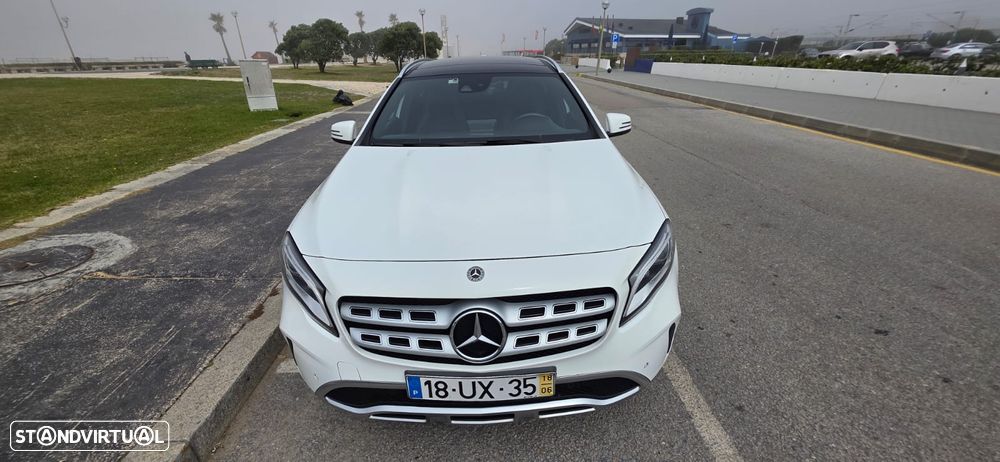 Mercedes-Benz GLA 200 - 2