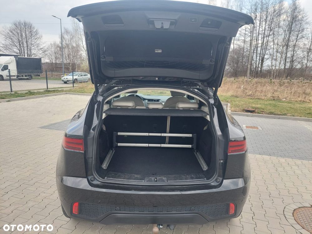 Jaguar E-Pace 2.0 i4D FWD R-Dynamic SE - 7