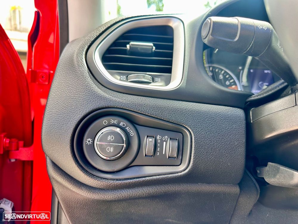 Jeep Renegade 1.0 T 80º Aniversário - 29