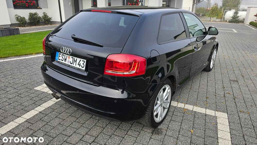 Audi A3 2.0 TDI DPF (DSG) S tronic Ambiente - 5