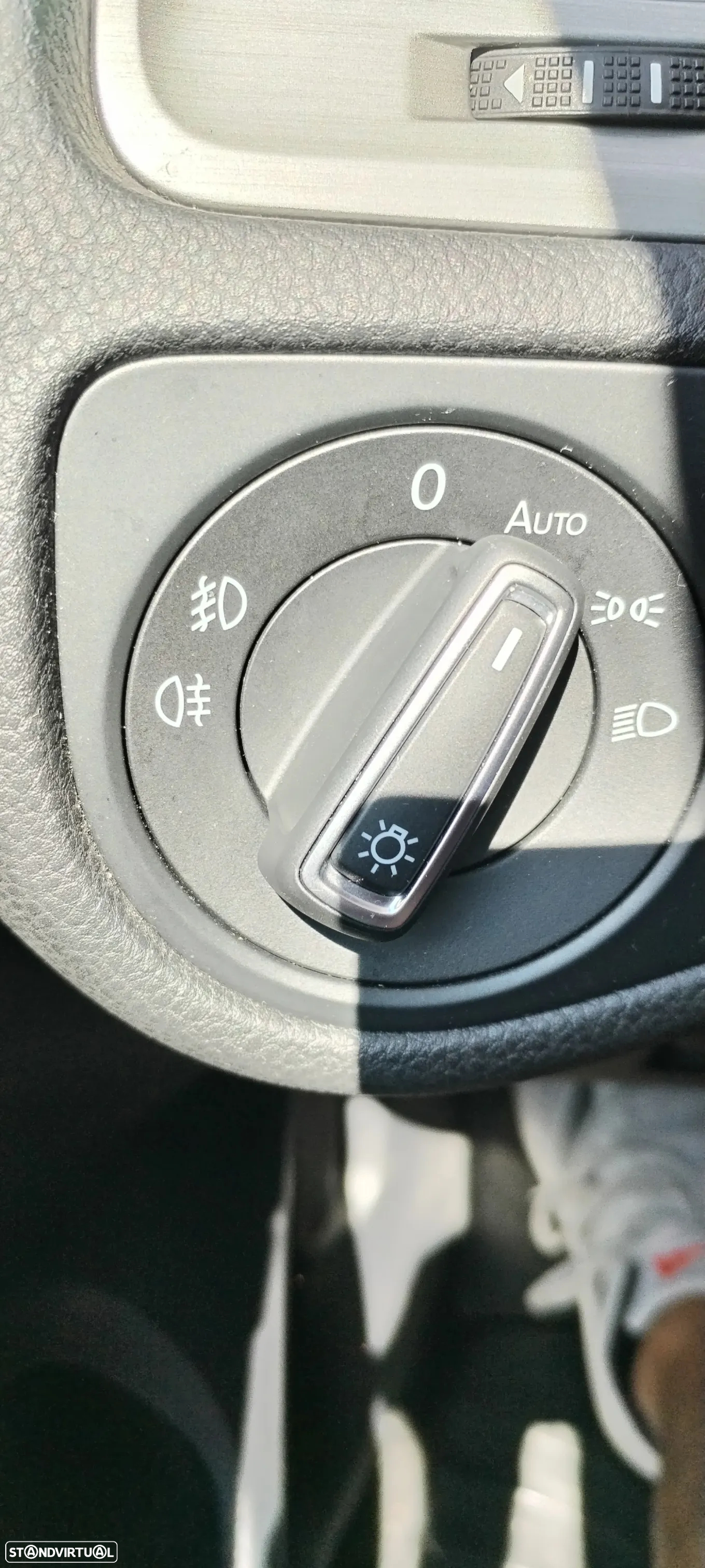 VW Golf Variant 1.6 TDi BlueMotion Confortline - 24