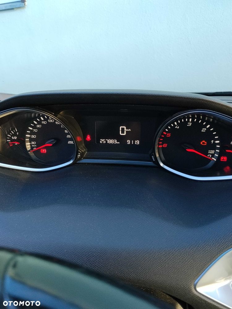 Peugeot 308 - 3