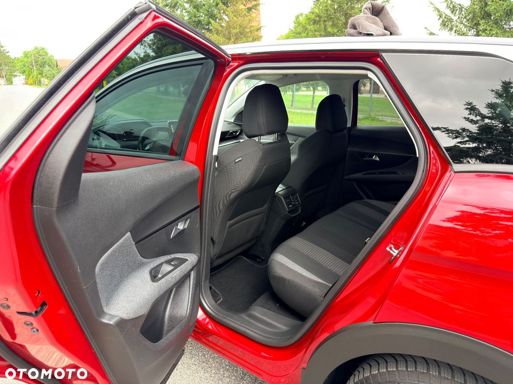 Peugeot 3008 PureTech 130 Stop & Start GPF EAT8 Allure Business-Paket - 24