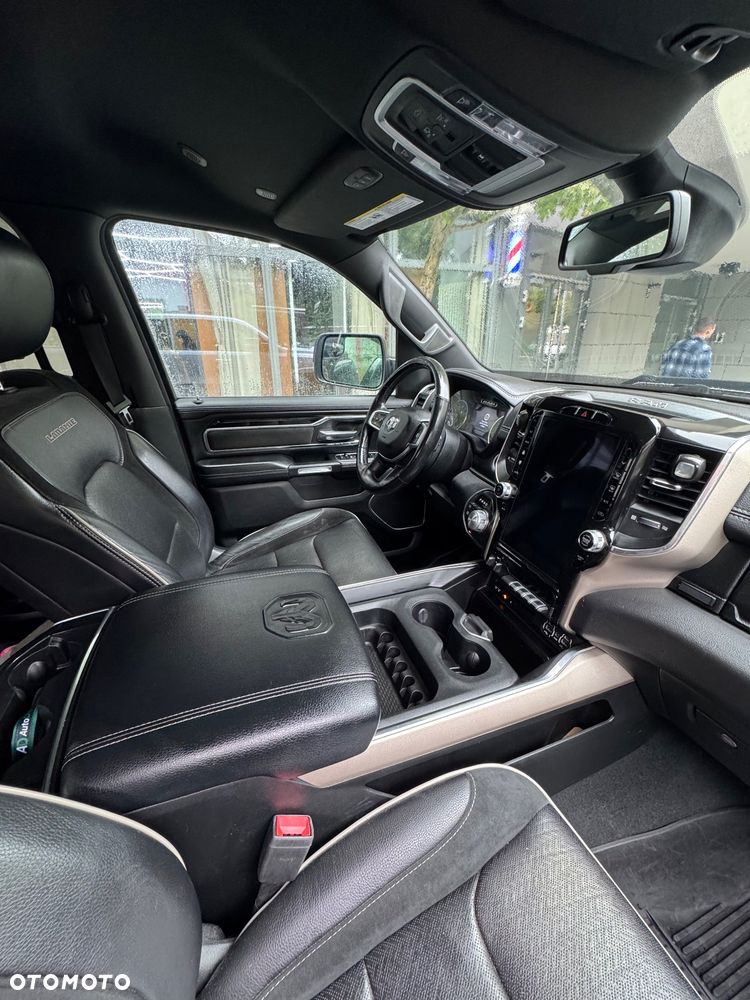 RAM 1500 Crew Cab Shortbed Laramie - 18