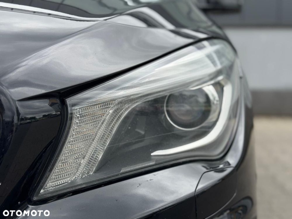 Mercedes-Benz CLA 200 7G-DCT AMG Line - 19