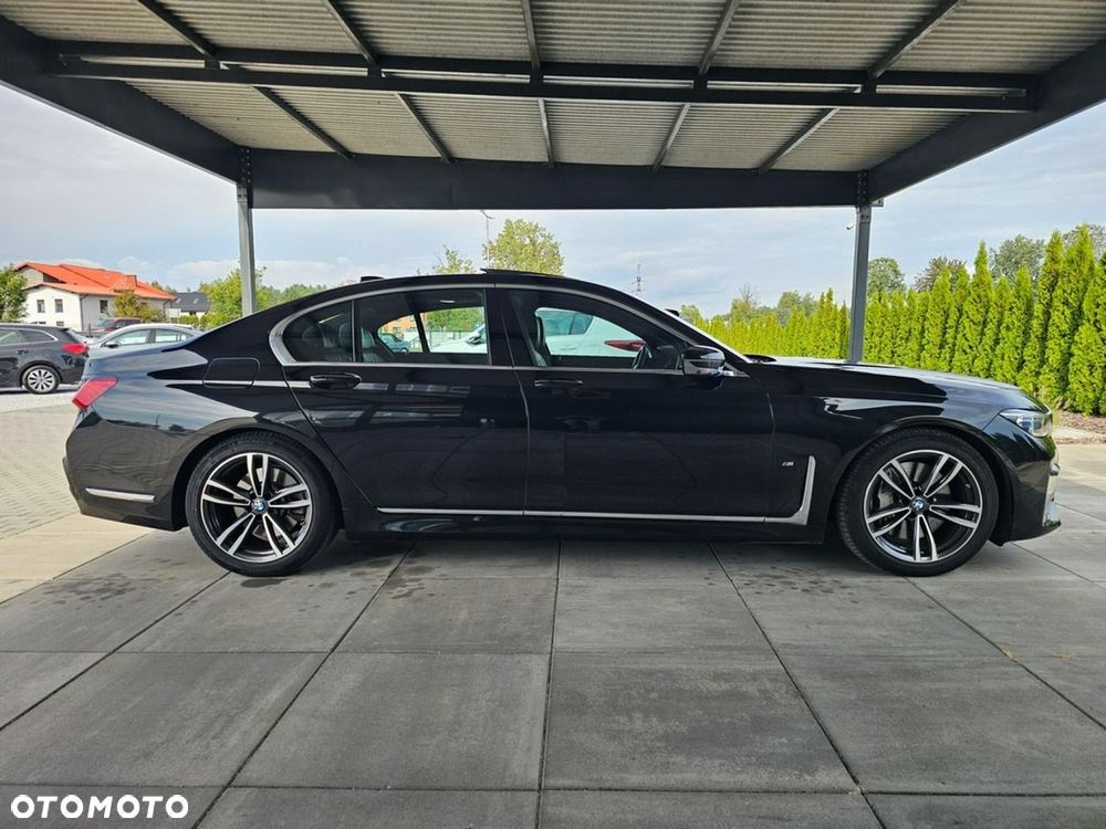BMW Seria 7 - 11