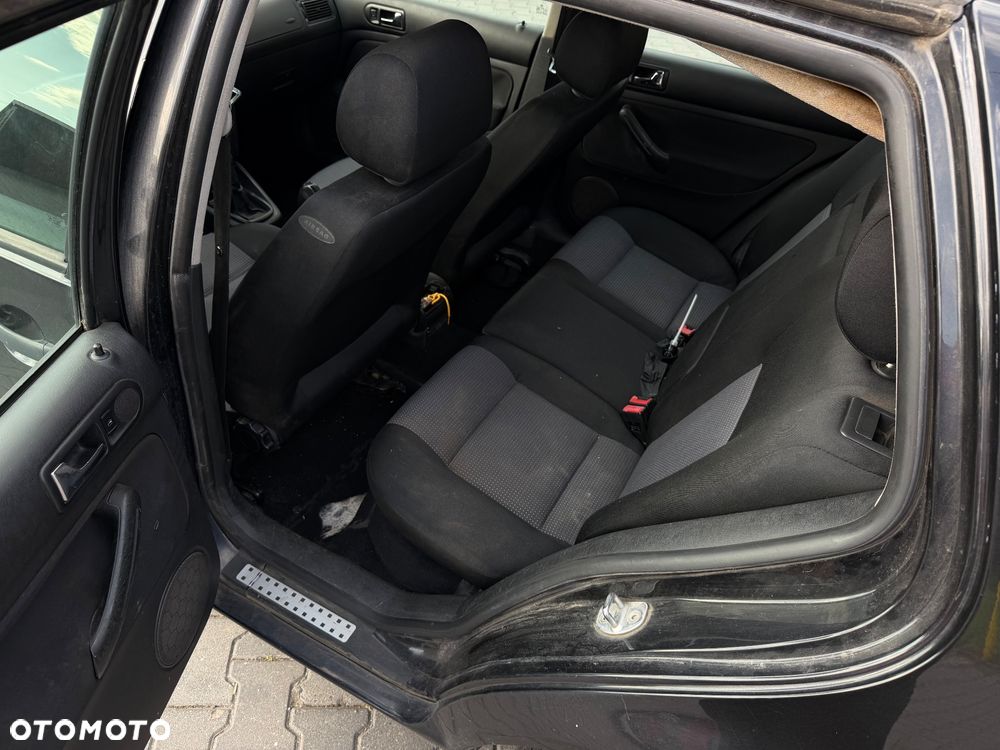 Volkswagen Golf 1.9 TDI Basis - 8