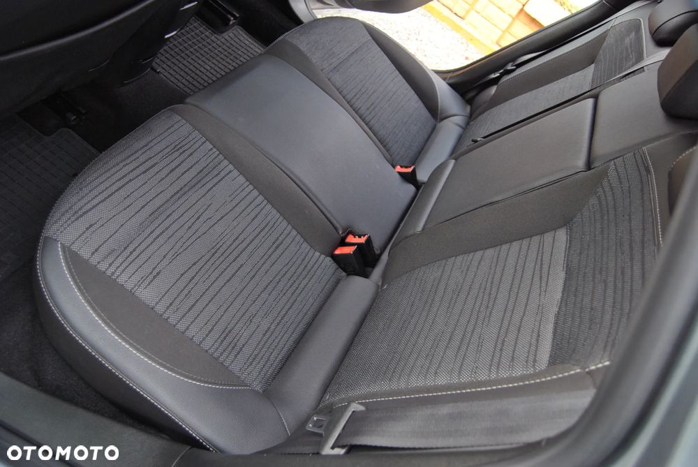 Opel Astra IV 1.4 T Cosmo S&S EU6 - 11