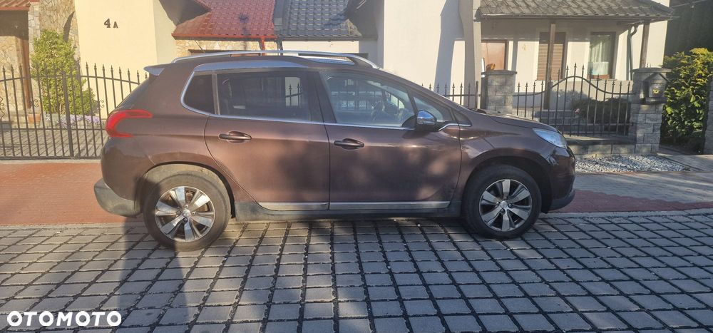 Peugeot 2008 1.6 VTi Allure - 1