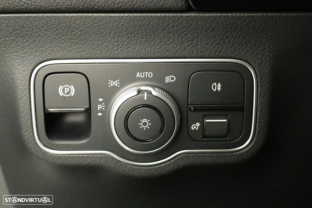 Mercedes-Benz B 250 e AMG Line - 19