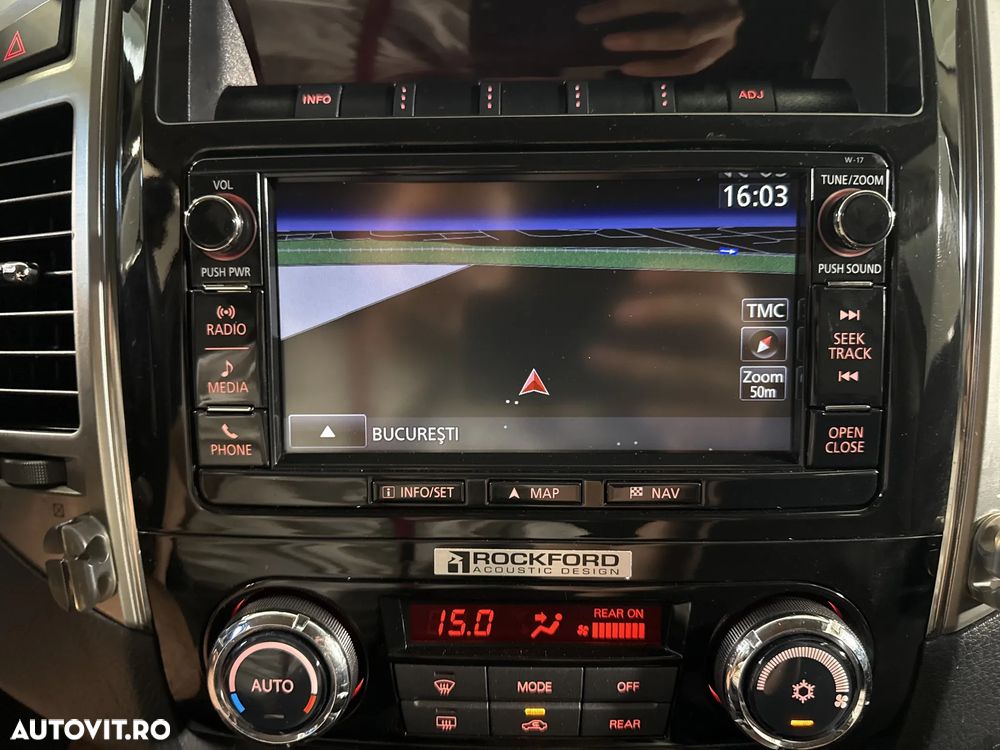 Mitsubishi Pajero - 22