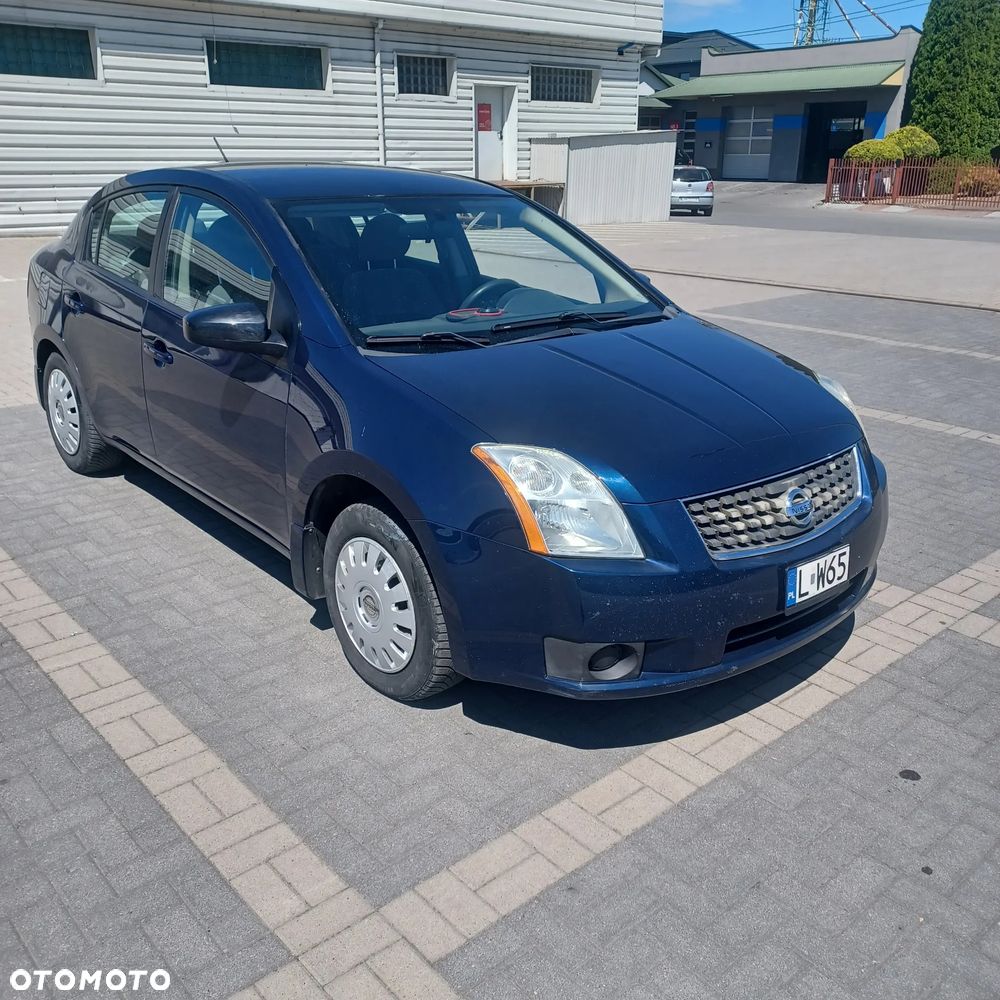 Nissan Sentra - 1