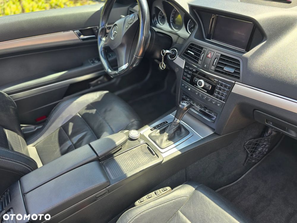 Mercedes-Benz Klasa E 350 CDI DPF BlueEFFICIENCY 7G-TRONIC Avantgarde - 31