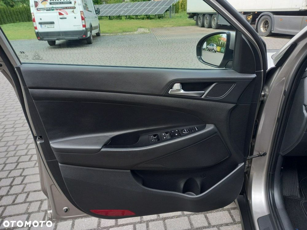 Hyundai Tucson blue 1.6 CRDi 2WD Select - 24