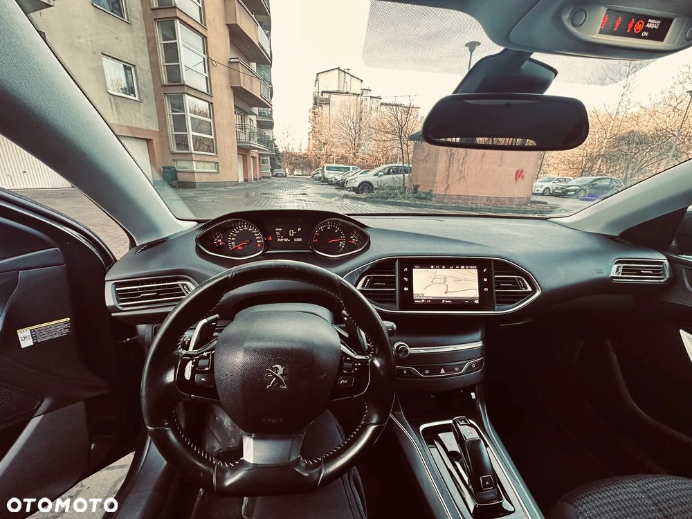 Peugeot 308 BlueHDi 130 EAT6 Stop & Start Allure - 19