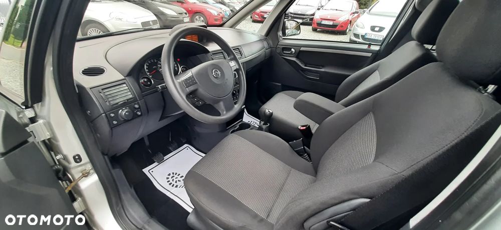 Opel Meriva - 38