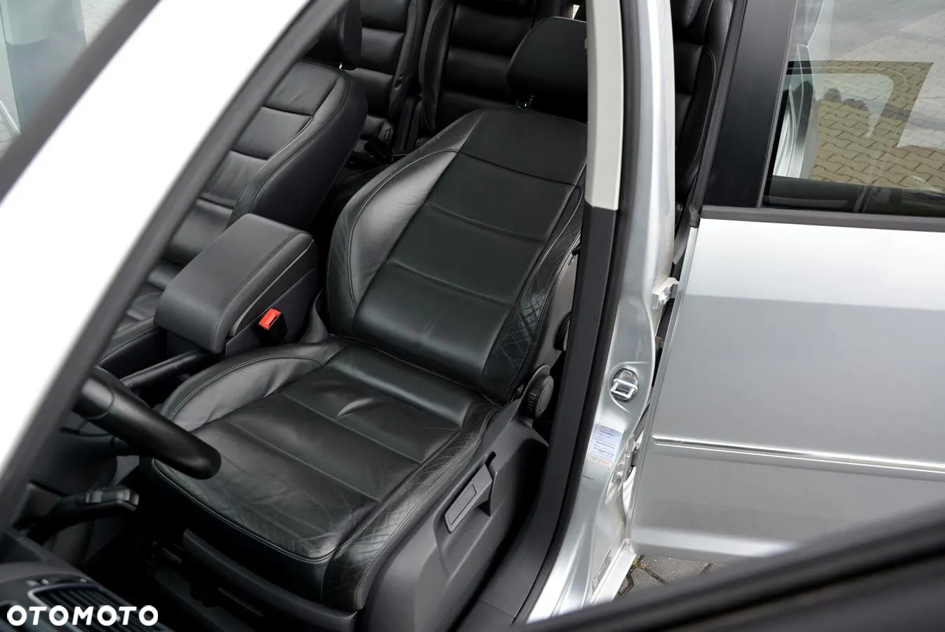 Volkswagen Touran 1.4 TSI Highline Perfectline - 22