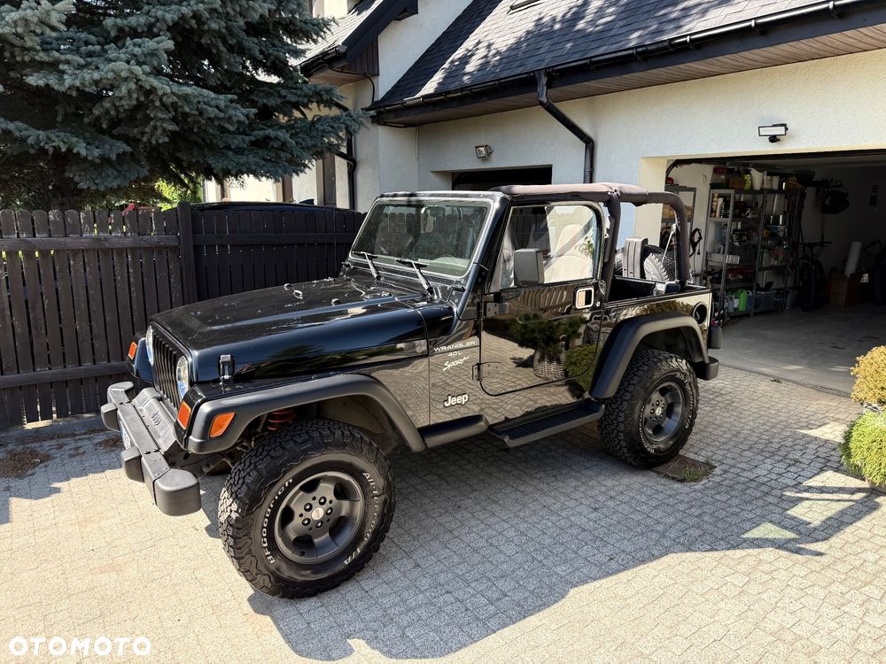 Jeep Wrangler - 9