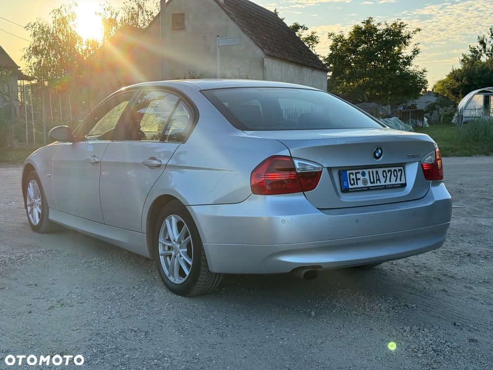 BMW Seria 3 318i Edition Lifestyle - 6