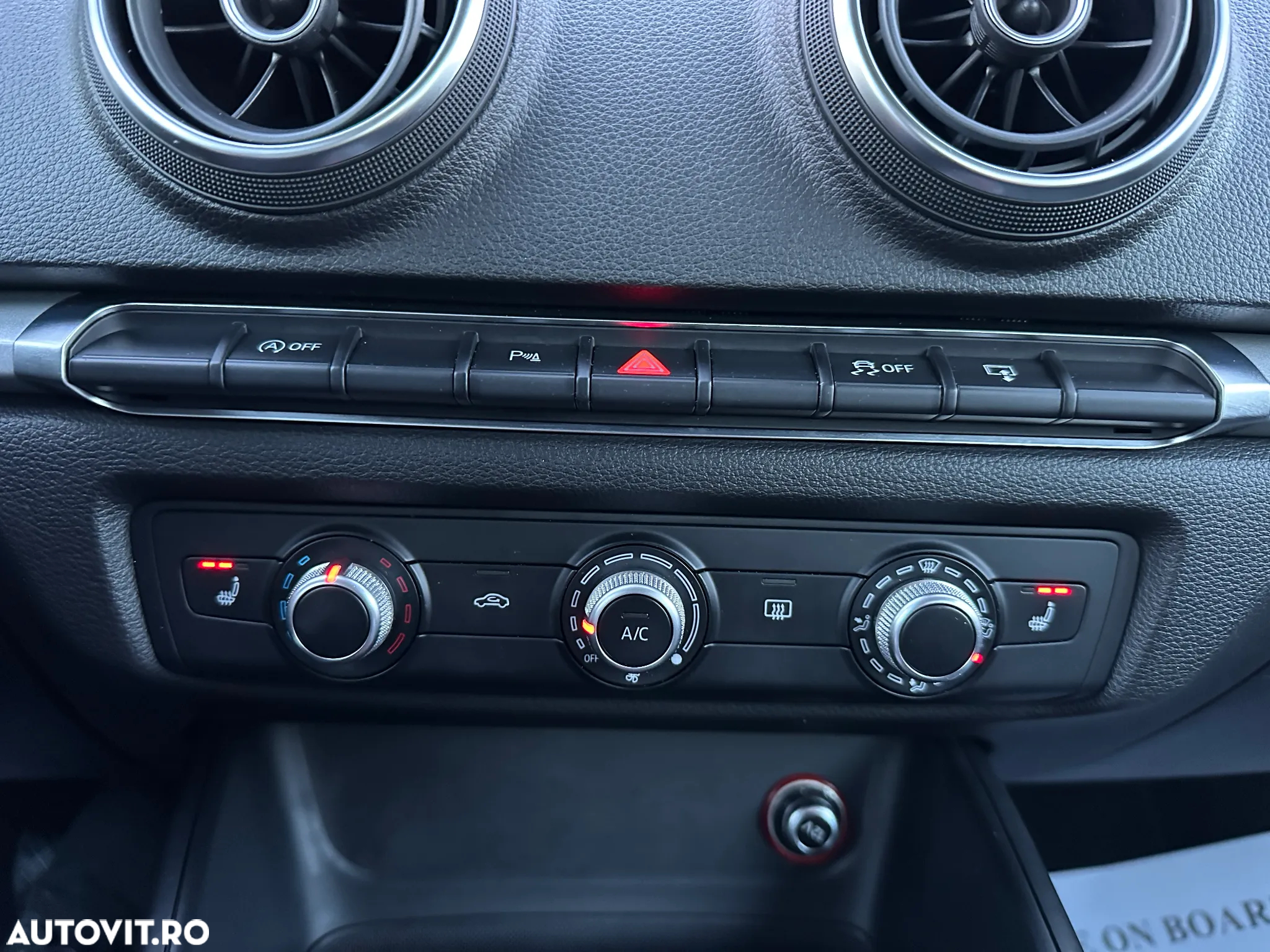 Audi A3 1.6 TDI Sportback (clean diesel) S tronic Attraction - 29