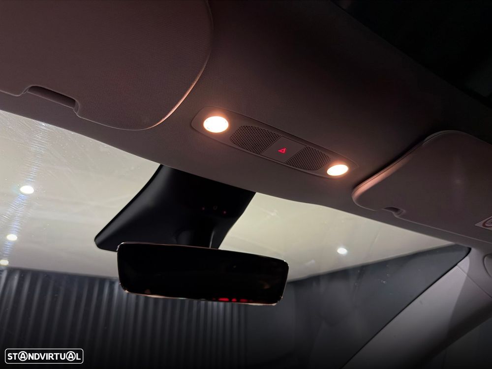 Tesla Model Y Standard - 28