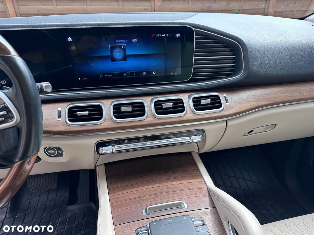 Mercedes-Benz GLE - 26
