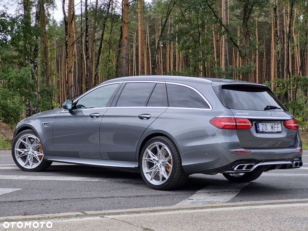 Mercedes-Benz Klasa E - 9