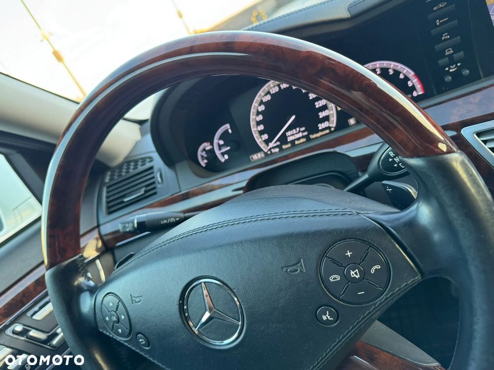 Mercedes-Benz Klasa S 350 CDI 4-Matic BlueEff - 32