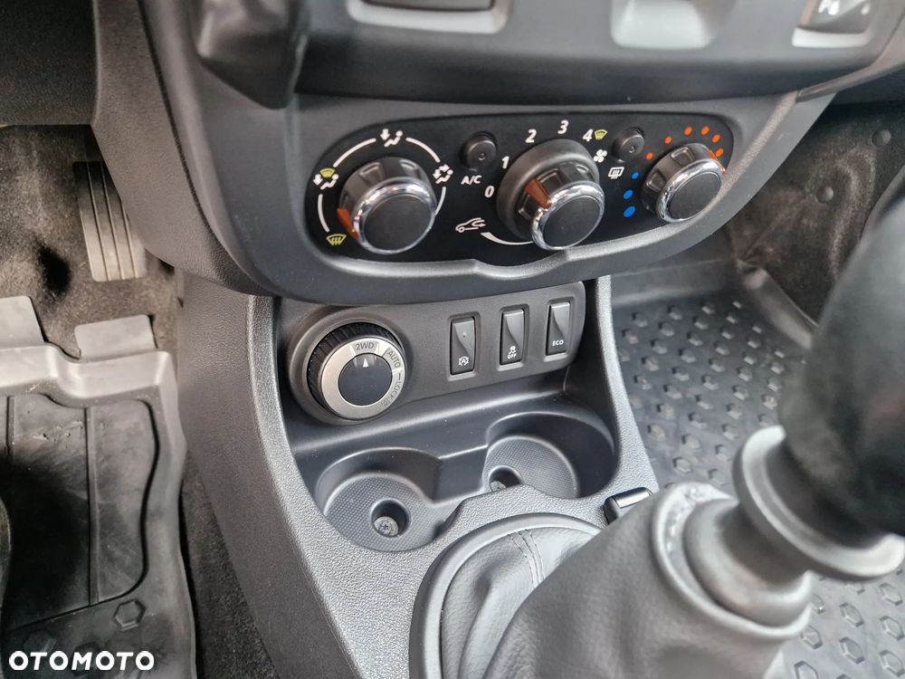 Dacia Duster 1.2 TCe Celebration 4x4 S&S EU6 - 14