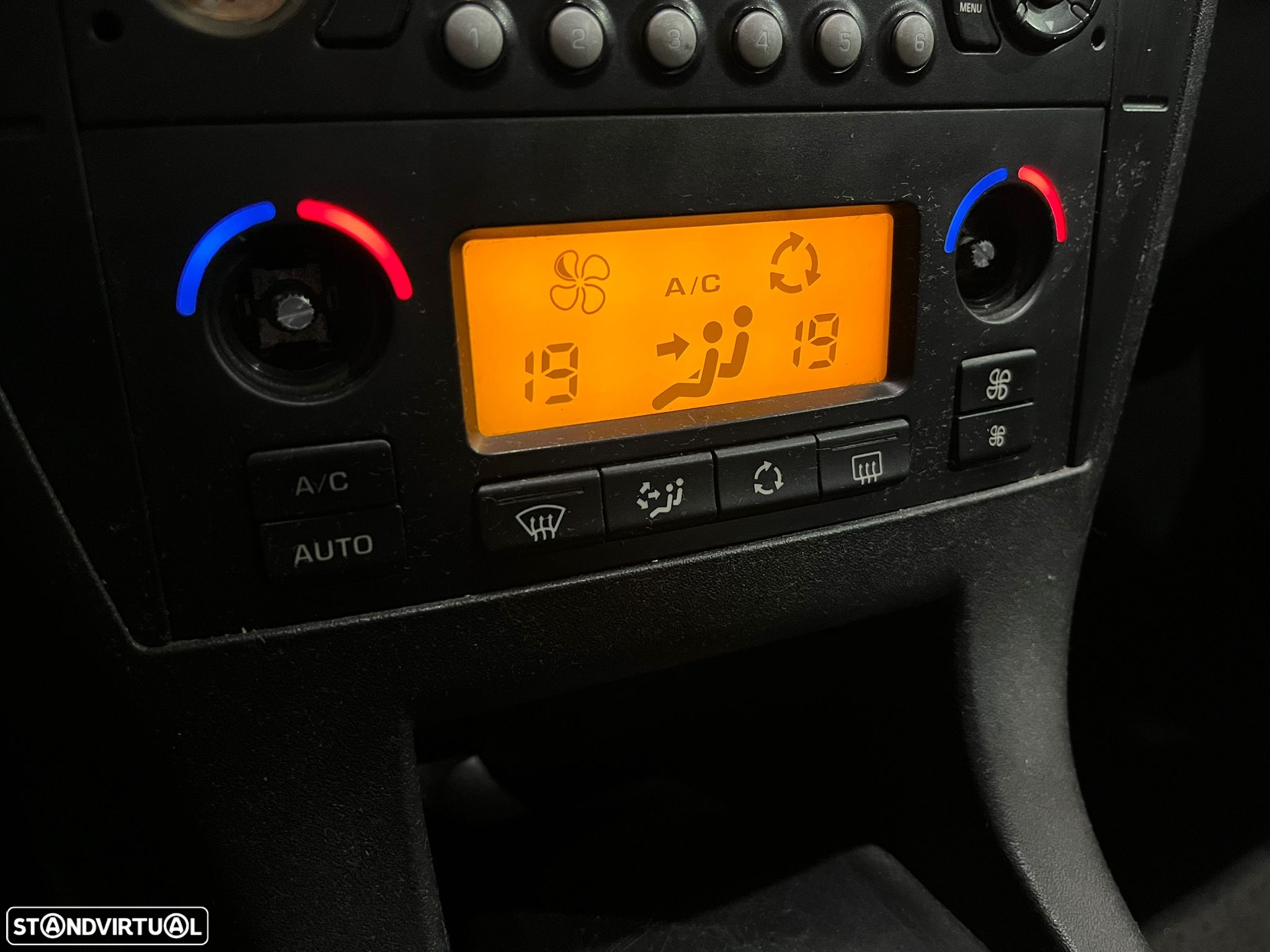 Citroën C4 1.6 HDi 110 VTR Pack - 14