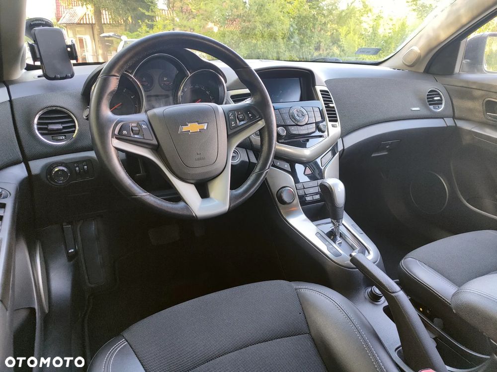 Chevrolet Cruze 1.8 LTZ+ - 13