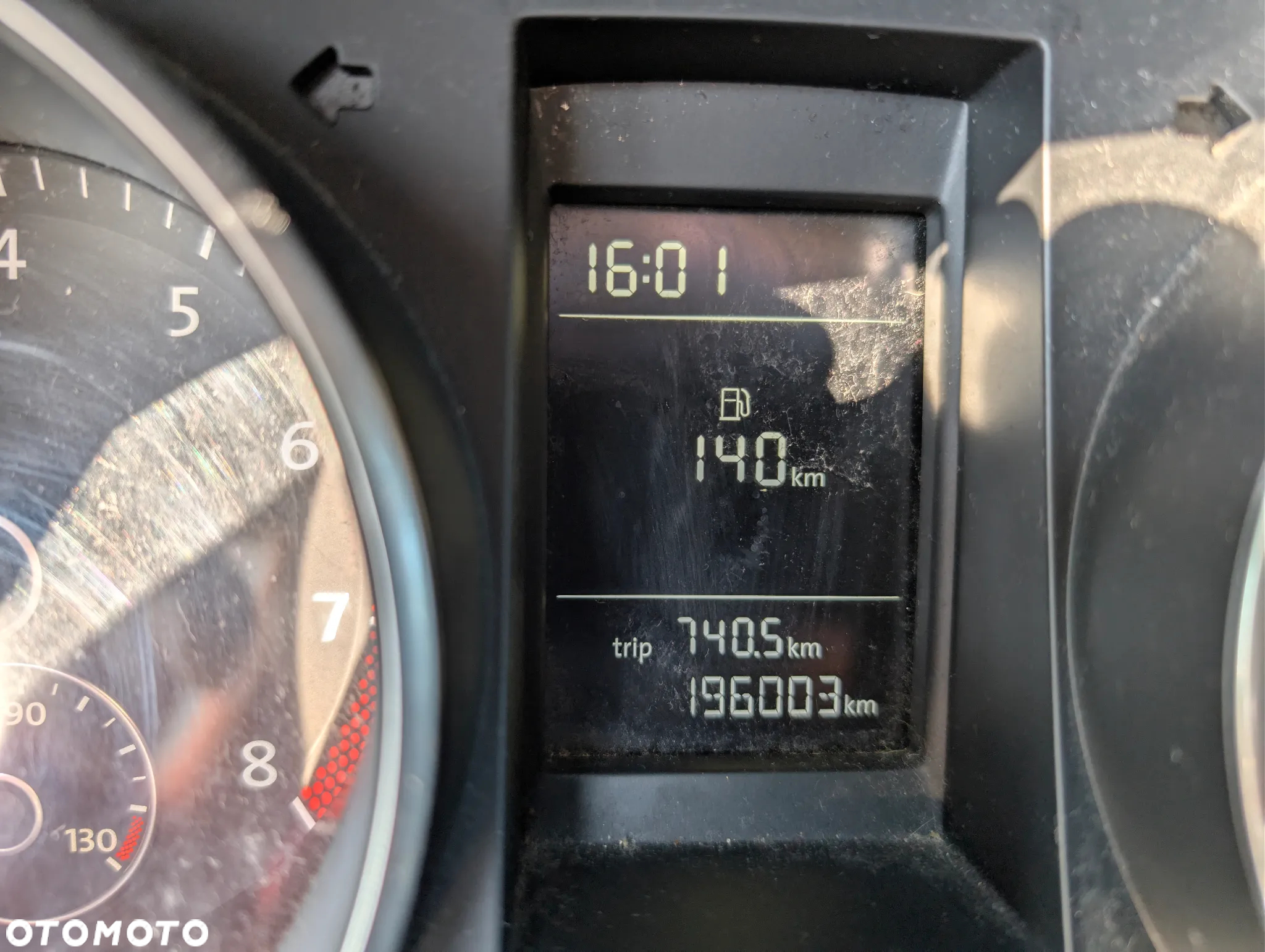 Volkswagen Golf - 10