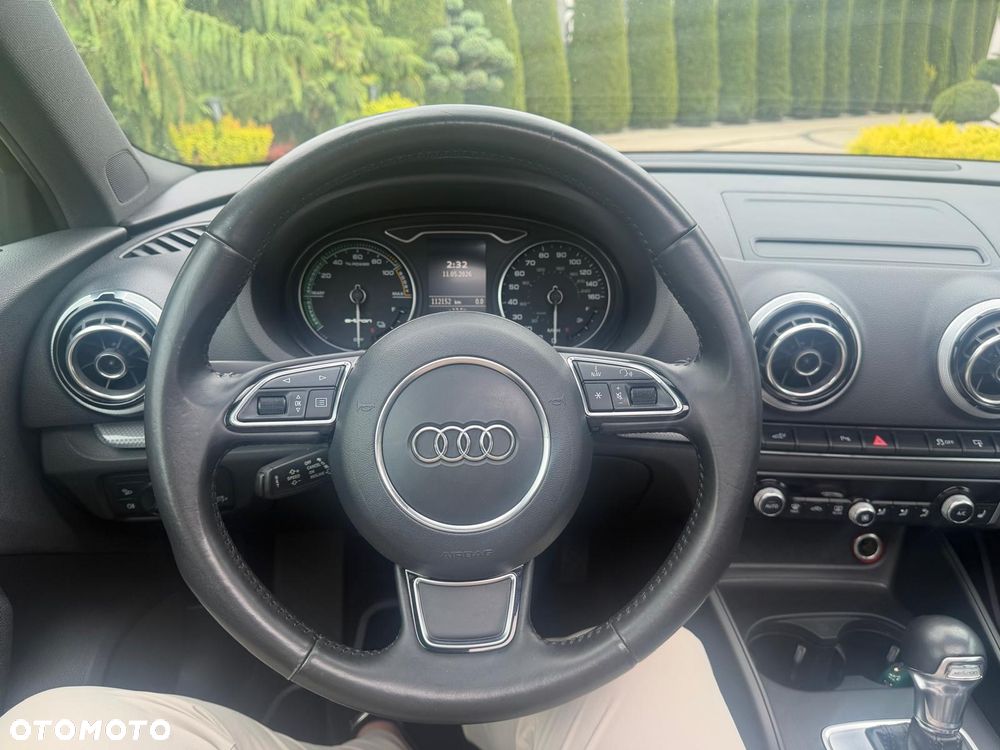 Audi A3 Sportback 1.4 TFSI e-tron S line Sportpaket - 14