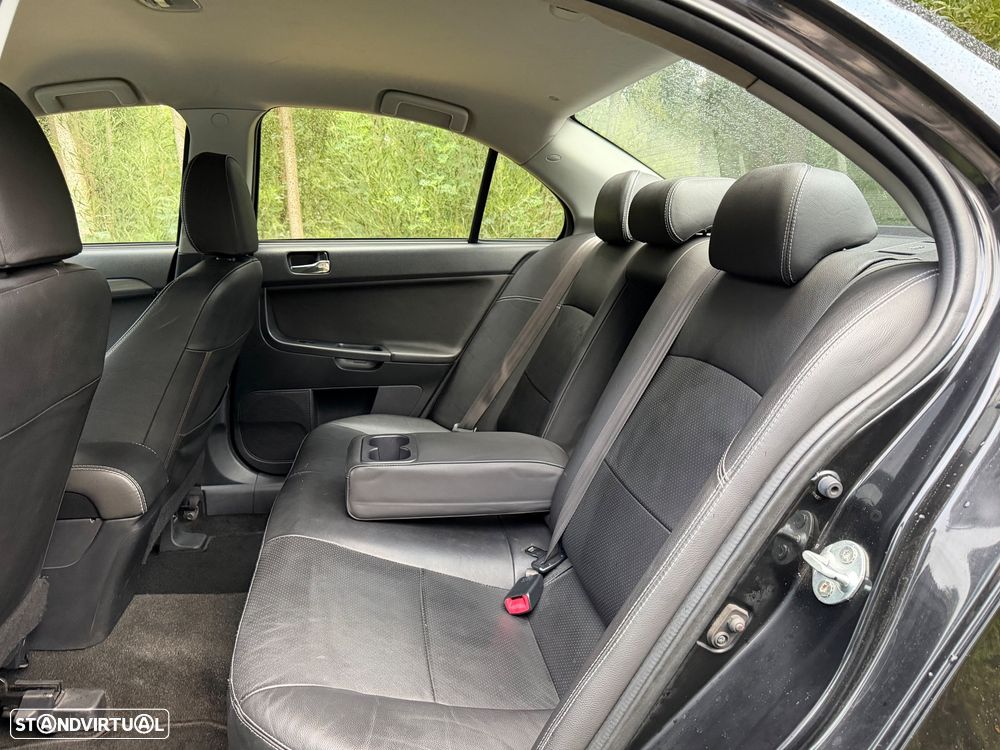 Mitsubishi Lancer 2.0 DI-D Intense + Pk Co. FPF - 8