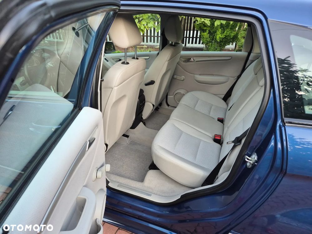 Mercedes-Benz Klasa B 180 CDI - 11